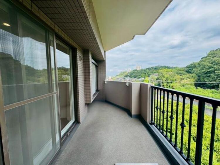 バルコニー 【2025年8月撮影】