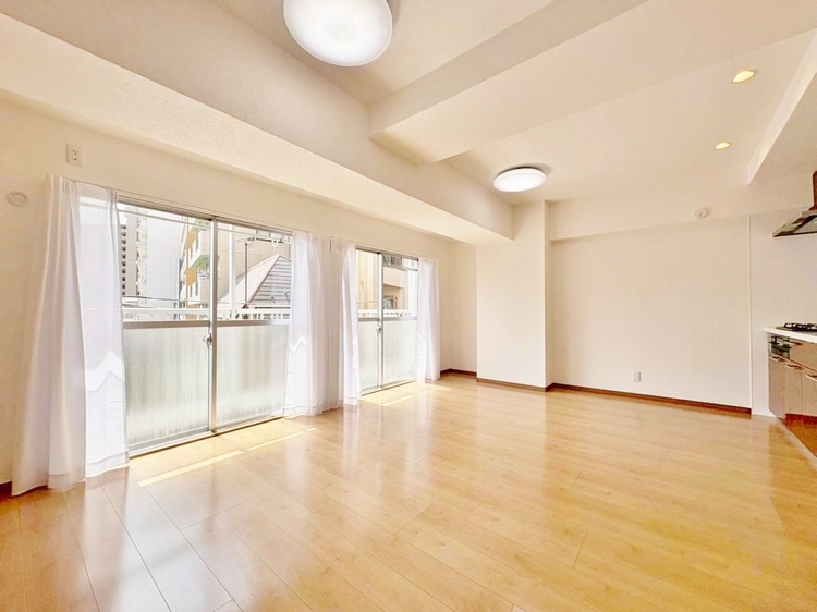 居間 豊かな居住性と、安心感を満たすクオリティが見事に調和した住空間。