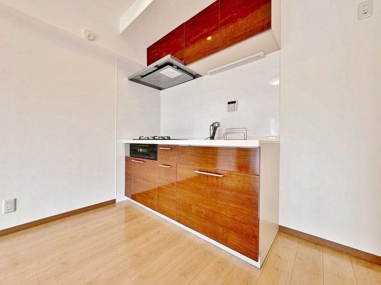 キッチン 洗練されたスタイリッシュなデザイン性と使いやすさを備えた仕様。