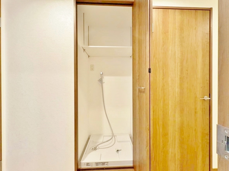 洗面 清潔感と心地よさを重視した、上質感漂うパウダールーム。