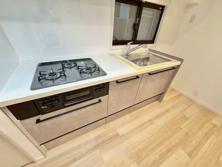 その他 開放感のあるキッチンスペース。調理をしながら、会話も弾みそうですね。