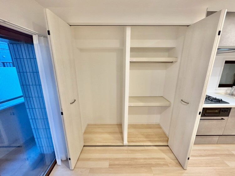 その他 収納スペースが付いていて、お部屋を広く使っていただけます。