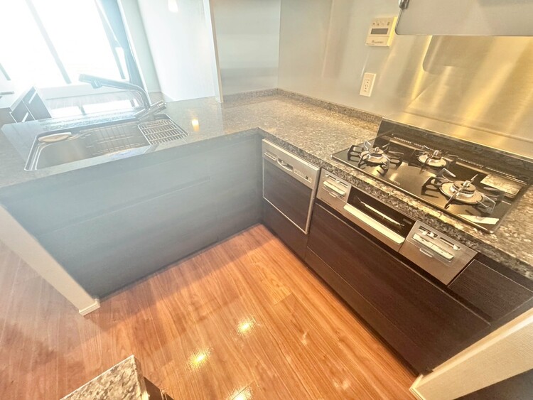 その他 開放感のあるキッチンスペース。調理をしながら、会話も弾みそうですね。