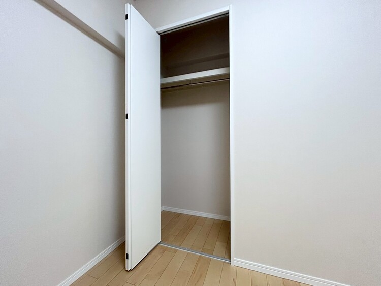 その他 家電やスーツケース、ストック品など何でも片付く嬉しい空間です。