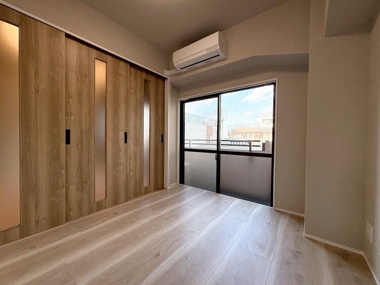 その他 清かで艶やかな時間をもたらしてくれる室内です。