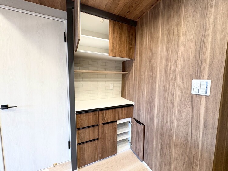 その他 家電やスーツケース、ストック品など何でも片付く嬉しい空間です。