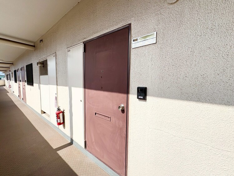 その他 清潔感のある落ち着いた雰囲気の玄関です。