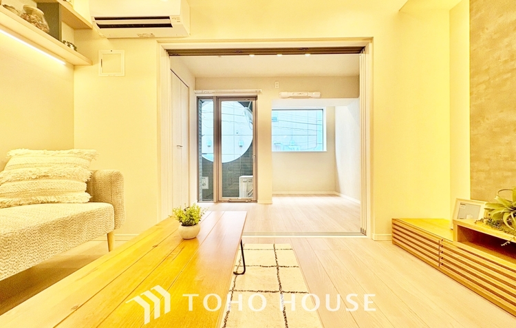 内装 ◆隠された美しさ◆流麗な音楽が流れているような繊細でいながら整然かつ堅牢なこの空間。この空間は確かに美しい。しかし、そこには美しさ以上のものが隠されている。