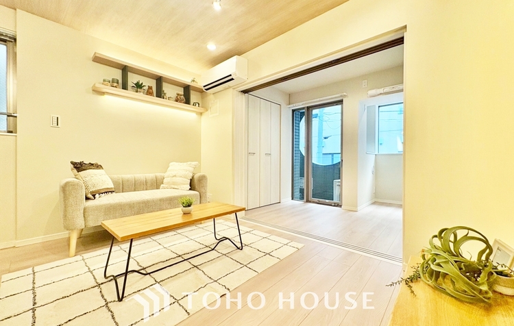 内装 ◆ここに在る◆事も無げに美しく、伝えるには筆舌に尽くし難い。豪華絢爛や華美と言う事ではなく、住まう者にとって暮らし易く心地がいいと言う美しさがこの住まいには込められている。