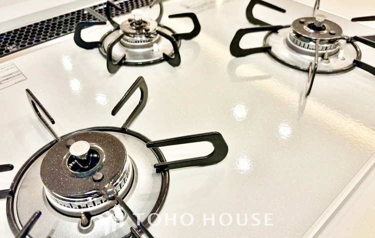 キッチン ◆夏の海の空◆あの頃の夏空のブルースカイ。太陽と潮のかおりが僕の鼻をかすめのんびりとしたリゾート地の情景が思い浮かぶ。心地よい夏の思い出のかおりを。