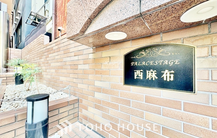 その他 ◆海の向こうへ沈む夕日◆オレンジ色の光は大人になった今の僕にはわかる。1日の終わりを伝えに来たわけではなく、また明日が来る方へ導いてくれた事を。