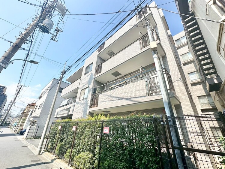 外観 飽きのこないシンプルモダンな外観です。