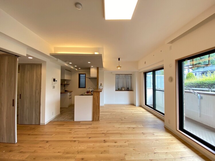 居間 充実した生活は伸びやかな居室空間から始まります。