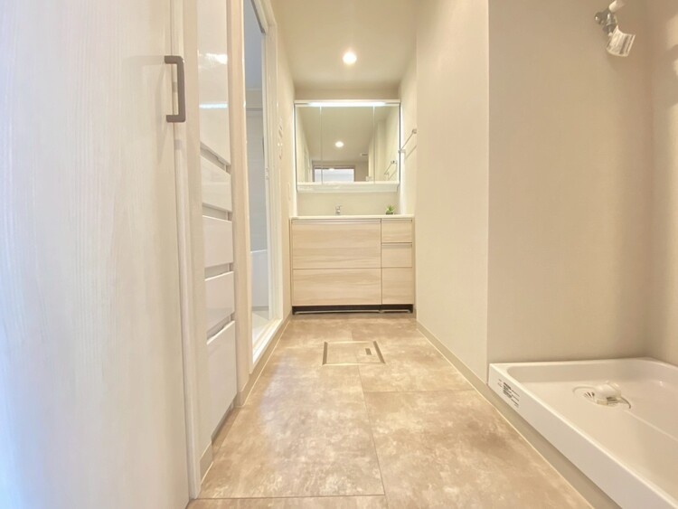 洗面 十分な広さの脱衣所。