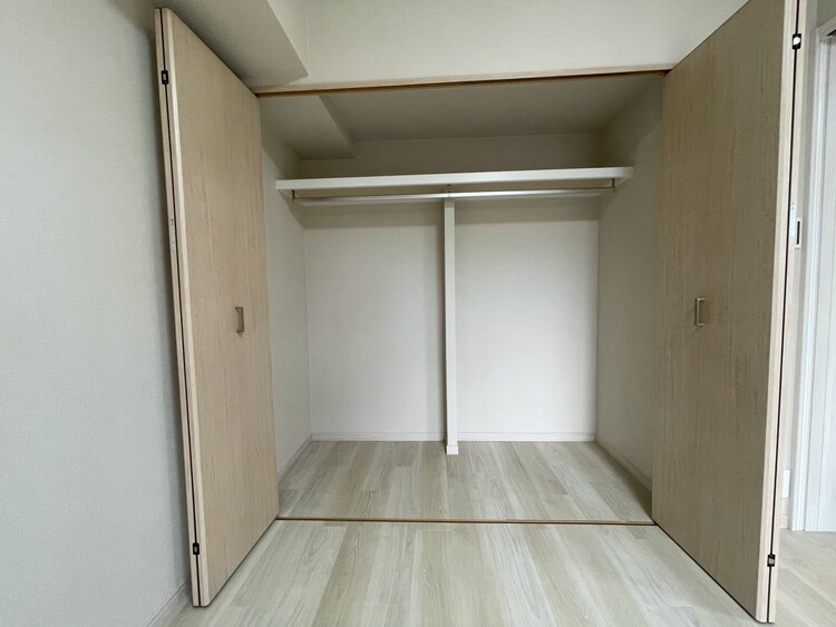 その他 収納スペースが付いていて、お部屋を広く使っていただけます。