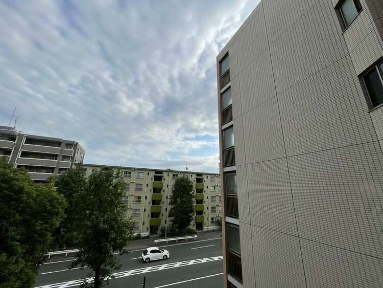 その他 眺望や窓からの景色が良いと、家で過ごす時間も快適です。