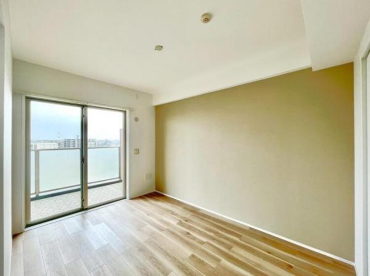 内装 南側　洋室6帖