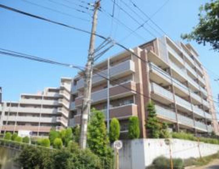 外観 リフォーム済！眺望良しの最上階角部屋