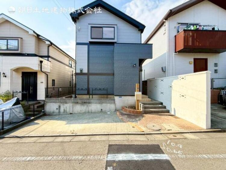 外観 開放感があり日当りも良好です！目の前に広がる開放感とゆとり。暮らしの夢を育む住まいがここにあります！ 