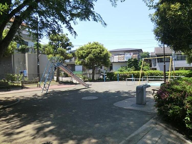 周辺 笹下菱田公園まで約670ｍ