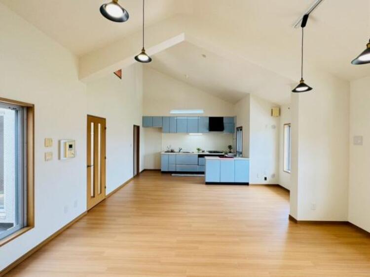 居間 【2025年8月撮影】