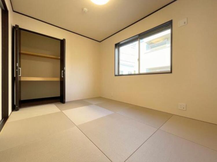 その他 ●〇リビングに隣接している収納スペースもある和室は、お子さんのお昼寝スペースや客間としていかがでしょうか？　「家族団らん」 「来客時の客間」 等々多目的なスペースとして活用出来る便利で大事な空間です〇