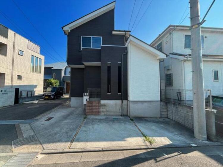 その他 ●〇光と風が行わたる開放感あふれる邸宅　春には気持ちの良いそよ風、冬には朝の暖かな光　季節の移り変わりを感じる暮らしを実現。四季の移ろいを感じる事ができる住宅は生活に潤いを与え、豊かな心を育みます〇●