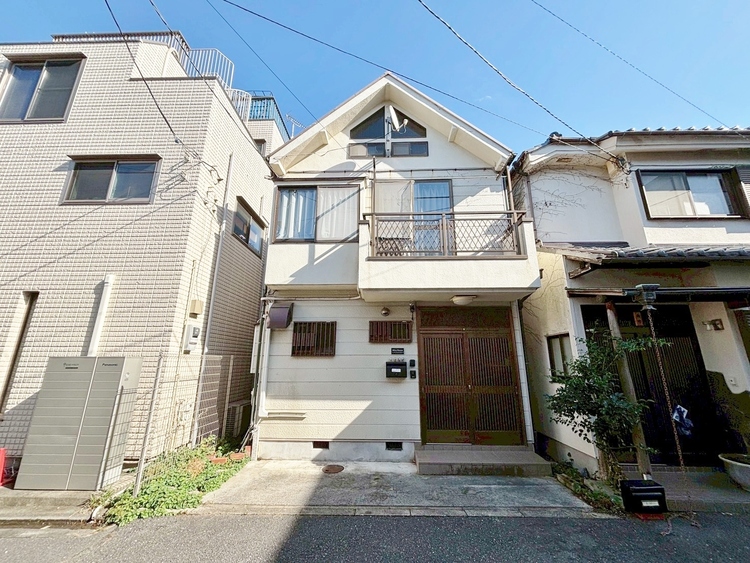 外観 資料には掲載していない情報が、現地にはたくさんあります。是非一度、現地をご確認ください。