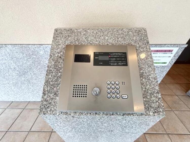 その他 オートロックなので住居エリアには原則無関係者は侵入できず安心です。