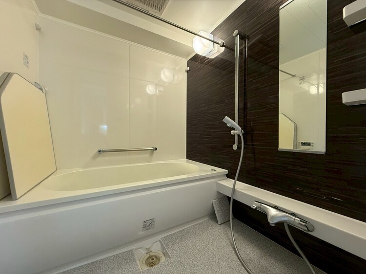 その他 十分な広さの脱衣所。