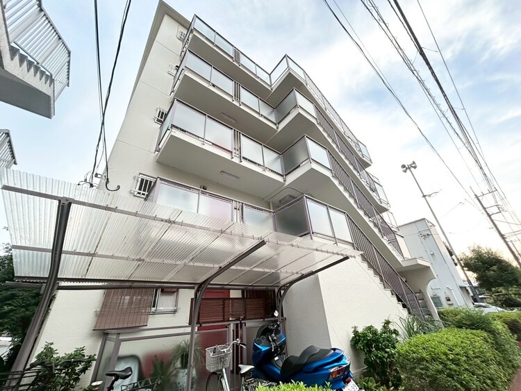 その他 飽きのこないシンプルモダンな外観です。