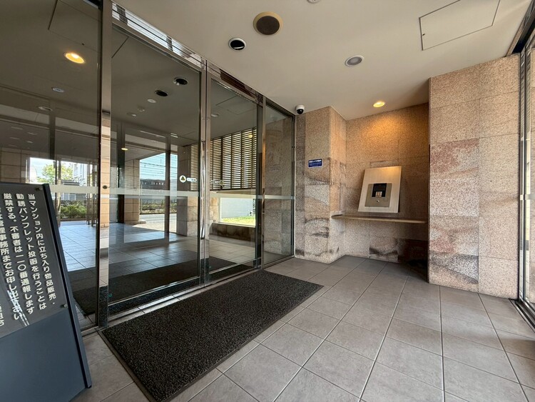 その他 館内は静寂な中が保たれており、管理が行き届いている印象を受けました。