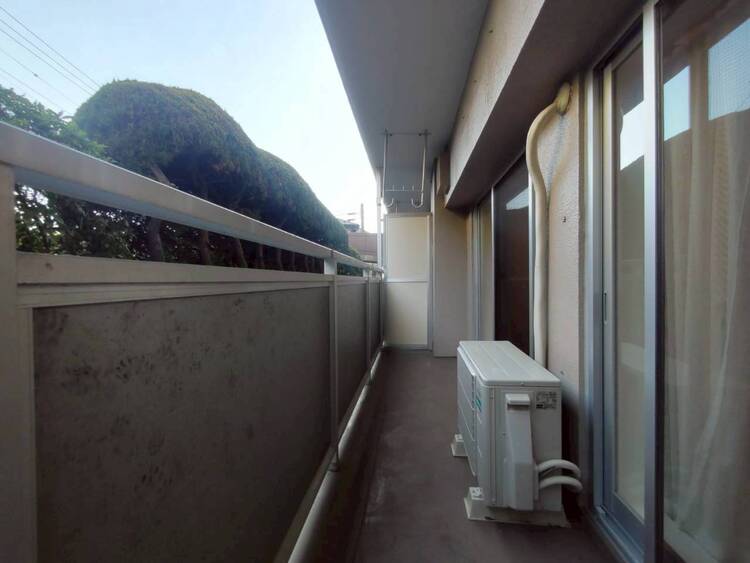 その他 朝の澄んだ空気や、夕方に吹く清々しい風を感じられるバルコニー。