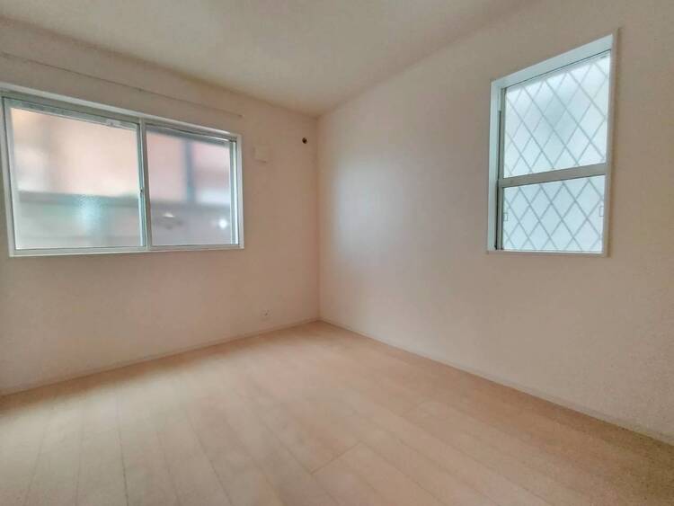 その他 清かで艶やかな時間をもたらしてくれる室内です。