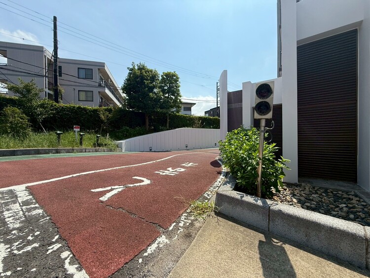 その他 駐車スペースが嬉しいですね。※空き状況は都度ご確認下さい。