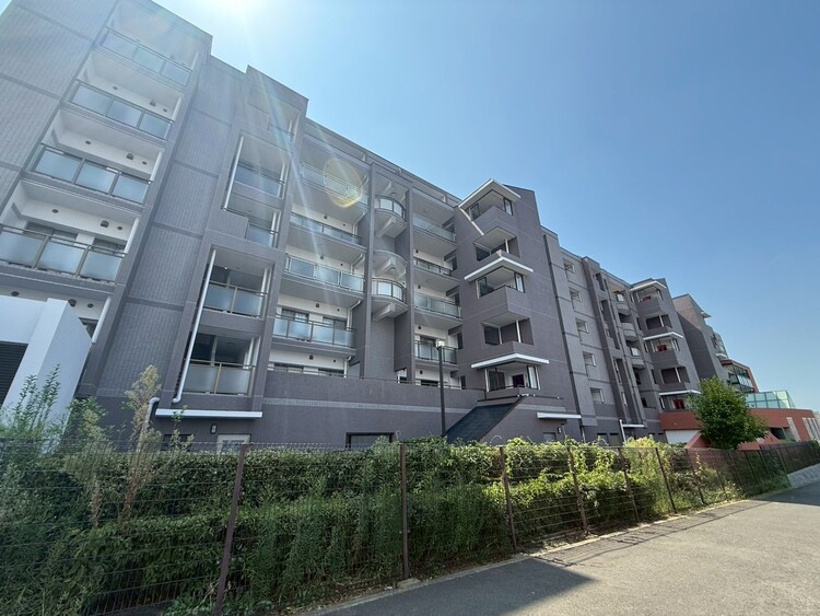 その他 上質感漂う玄関アプローチです。少しでも豊かに、少しでも快適に。新しい生活を始めてください。