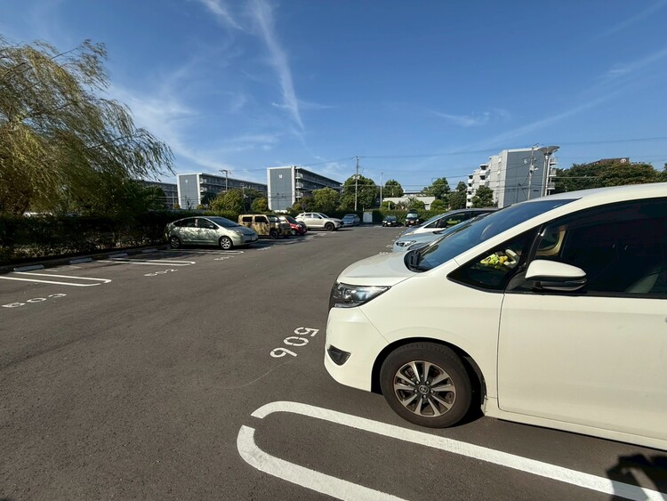 その他 駐車スペースが嬉しいですね。※空き状況は都度ご確認下さい。