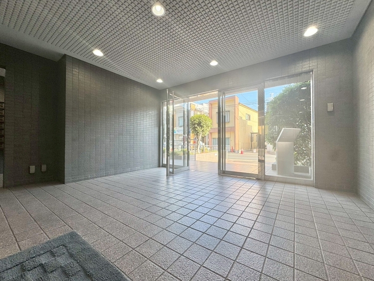 その他 館内は静寂な中が保たれており、管理が行き届いている印象を受けました。