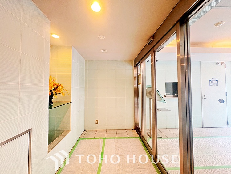 内装 お子様の面倒を見れる時間が増え時短になります。加えて手荒れも防げてしかも節水が高い為、大変人気があり重宝します。