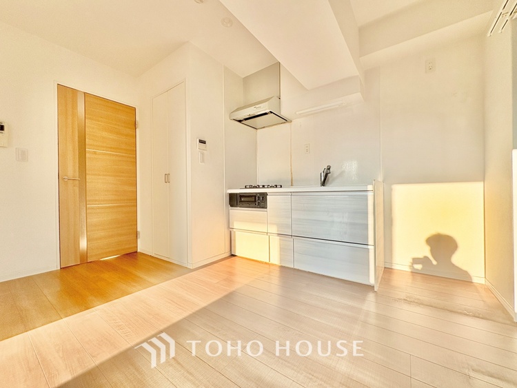 内装 【Private room】感性を育むプライベートルームはシンプルでスマートな空間。好みの空間で読書をしたり、音楽を聞いたりと一人の時間も充実したものにできます。