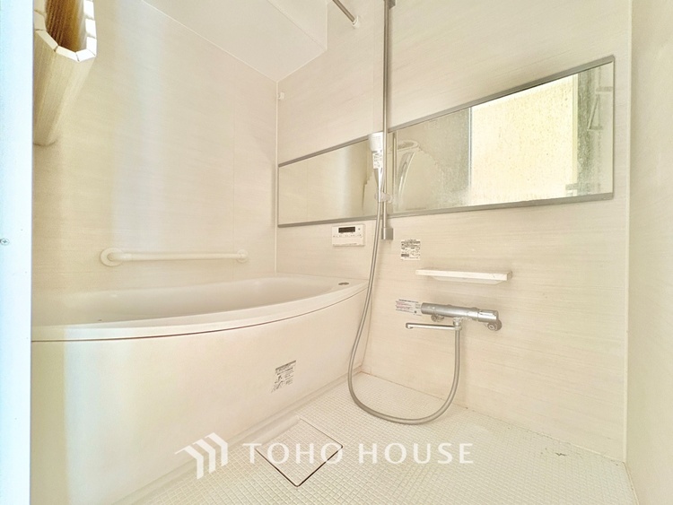 風呂 浴室は一日の疲れを癒す特別な空間。清潔感と快適性で心身ともにリフレッシュできます。