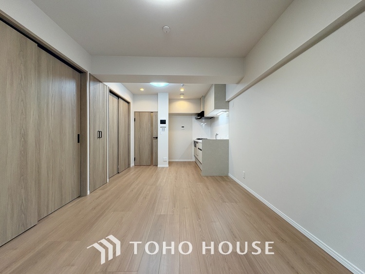 内装 【LIVING】◆陽光◆が差し込む。この開放的なLDKに家族の笑顔が集う。家族が一緒に過ごす空間は明るく、そして居心地よく。