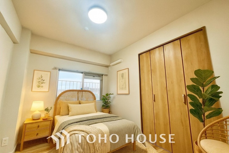 内装 ＊配置してある家具や小物はCGによるイメージ画像です。【ROOM】感性を育むプライベートルームはシンプルでスマートな空間。