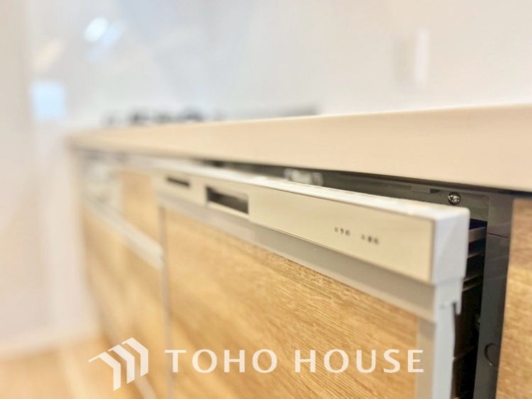 キッチン ◆食洗機◆お子様の面倒を見れる時間が増え時短になります。加えて手荒れも防げてしかも節水が高い為、大変人気があり重宝します。