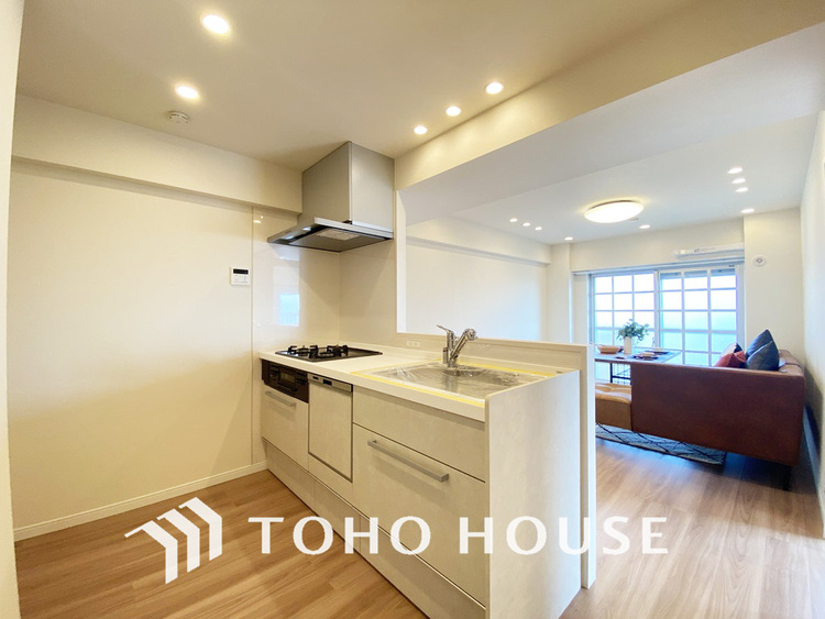 キッチン シンプルな部屋の雰囲気に溶け合うナチュラルキッチン