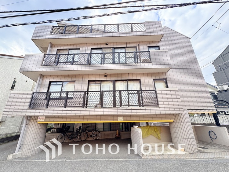 外観 〜最上階・角部屋、天窓付き住戸のため陽当たり・通風良好〜大切なペットと暮らすリフォーム4LDK〜