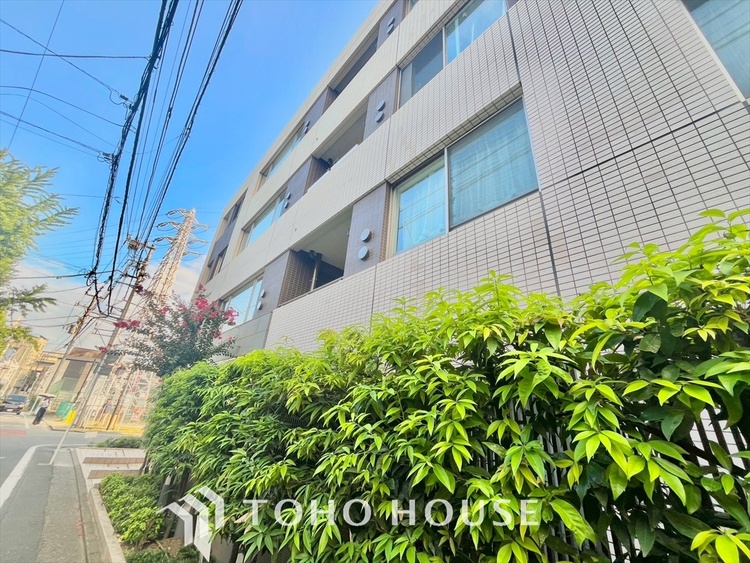 外観 【そよぐ風、緑の香り】澄み切った空気。移ろう季節の中、ゆっくりと流れる時間を、大切な人と愛でる至福。幸せを噛みしめる穏やかな生活。