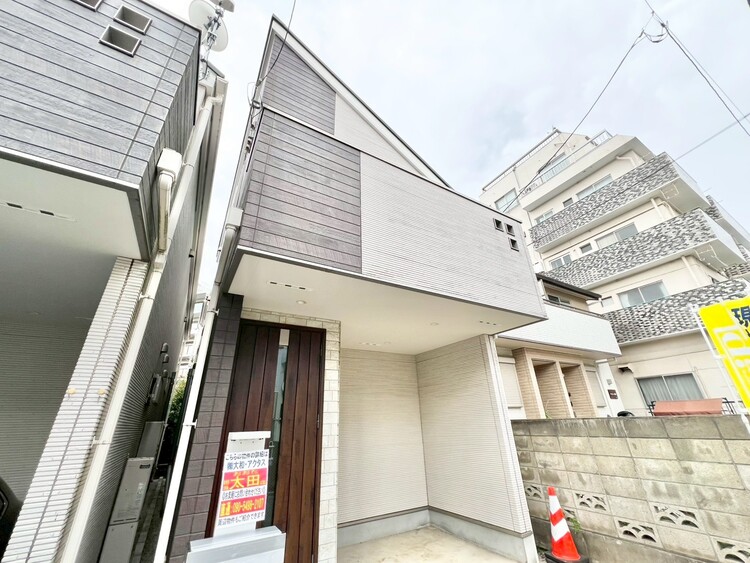 外観 飽きのこないシンプルモダンな外観です。