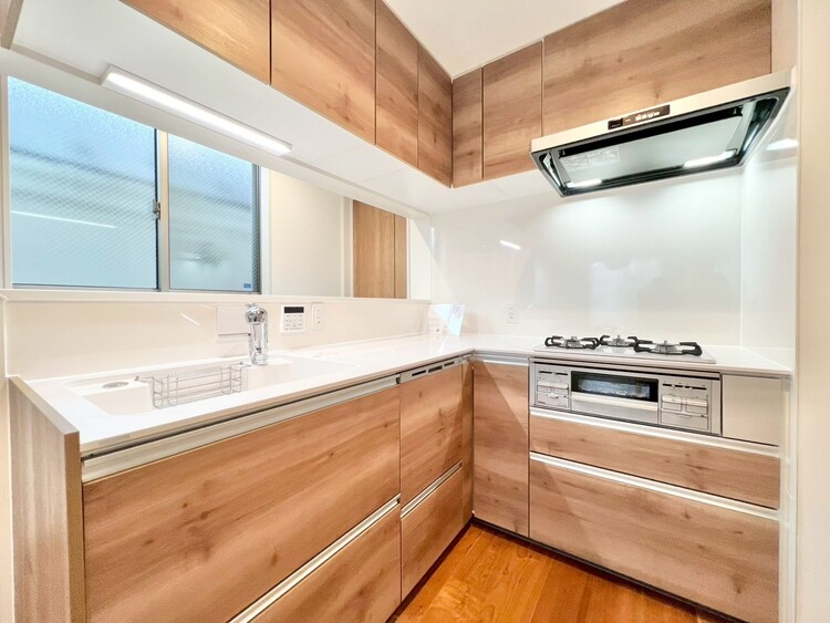 キッチン 使いやすくスタイリッシュなキッチン空間になっております。