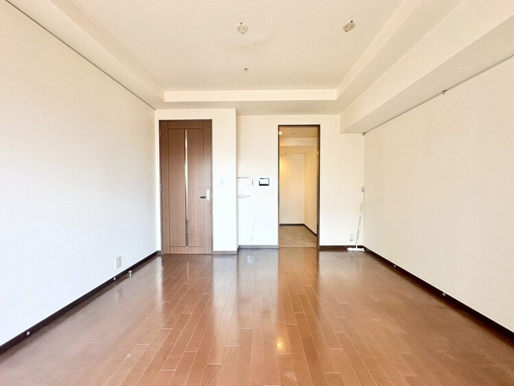 居間 充実した生活は伸びやかな居室空間から始まります。